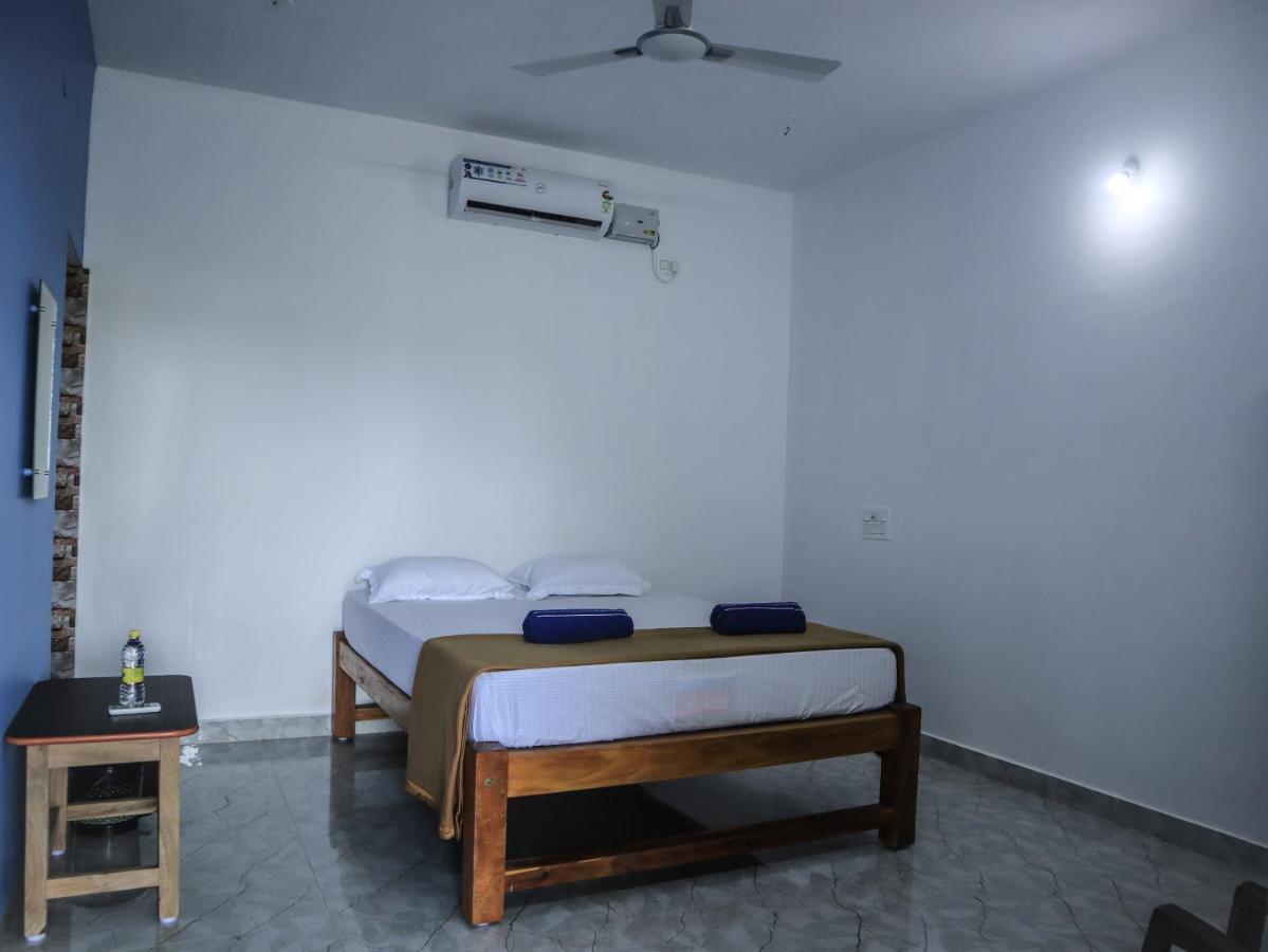 Elmar Hotel Gokarna  Exterior photo