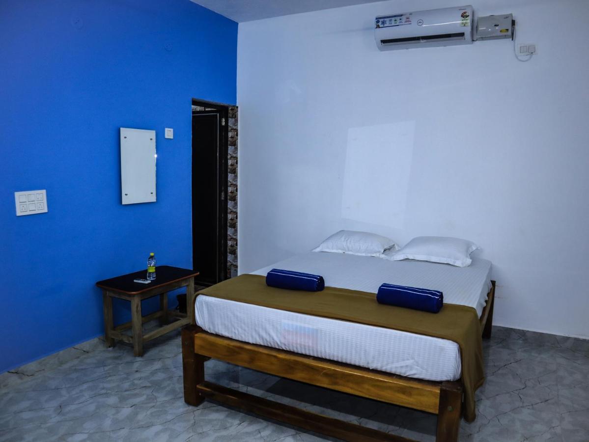 Elmar Hotel Gokarna  Exterior photo